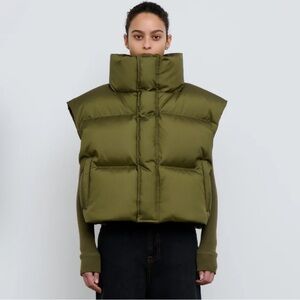 FINAL PRICE. NWT Wardrobe NYC Cropped Puffer Vest